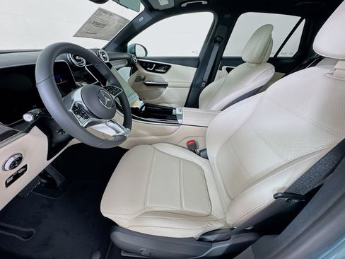 New 2026 Mercedes-Benz GLC 300 image 23