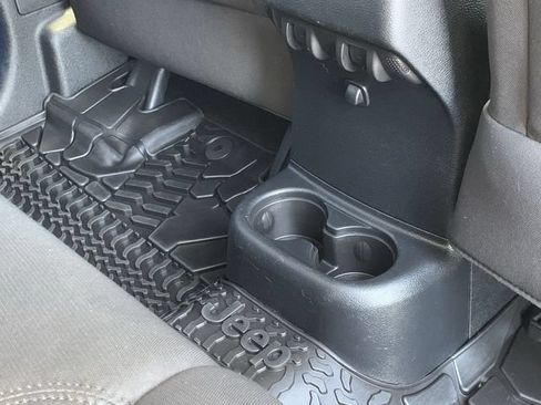 Used 2016 Jeep Wrangler Unlimited Sport w/ Quick Order Package 24S AWD/4WD image 35