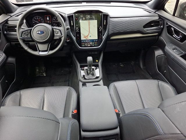 Used 2025 Subaru Forester Limited AWD/4WD image 16