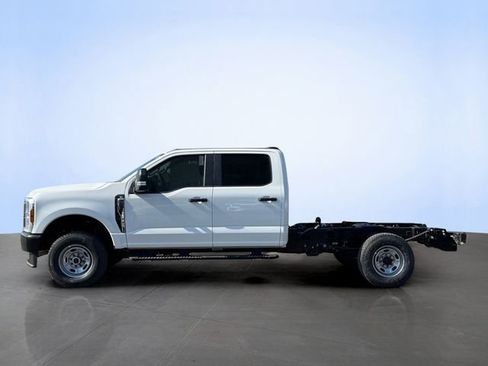 New 2026 Ford F250 XL w/ Snow Plow Prep Package AWD/4WD image 3