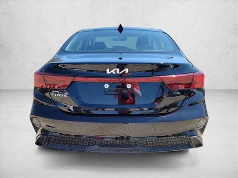 Used 2024 Kia Forte LXS FWD image 6