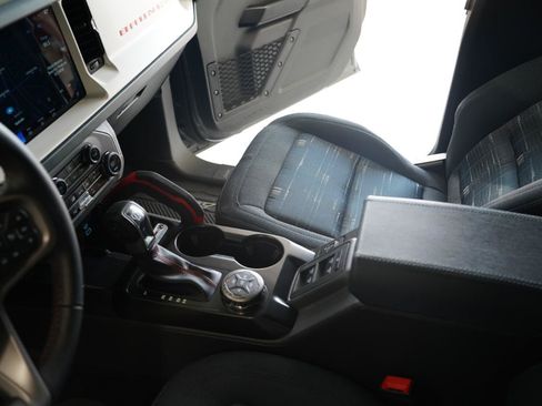 Used 2025 Ford Bronco Heritage Edition AWD/4WD image 20