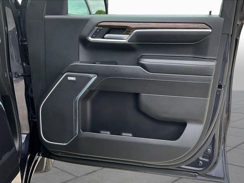 Used 2022 GMC Sierra 1500 Elevation w/ Elevation Premium Package AWD/4WD image 21