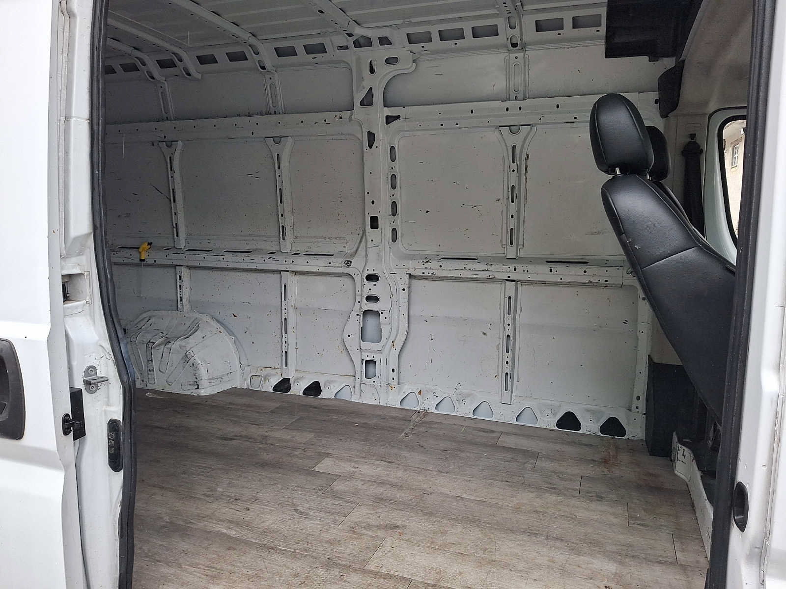 Used 2017 RAM ProMaster 2500 FWD image 10