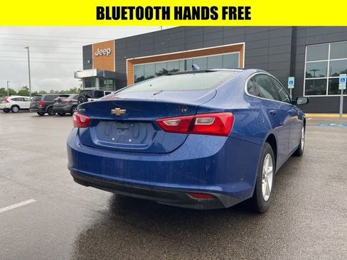 Used 2023 Chevrolet Malibu LT FWD image 3