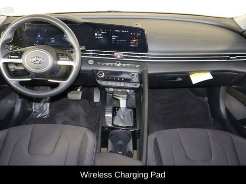 Used 2023 Hyundai Elantra SEL w/ Convenience Package FWD image 14