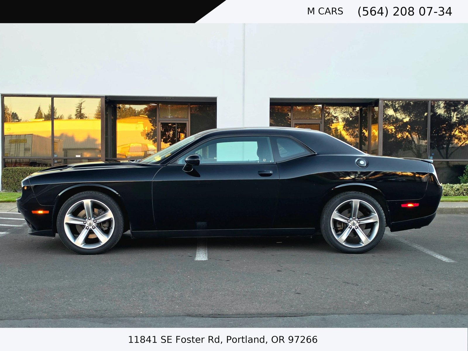 Used 2017 Dodge Challenger SXT w/ Super Sport Group (SS/T) RWD image 8
