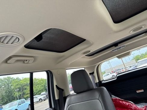 Used 2019 Ford Flex SEL w/ Equipment Group 202A AWD/4WD image 7