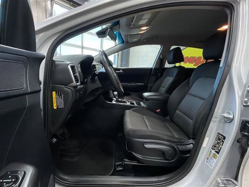 Used 2020 Kia Sportage LX FWD image 11