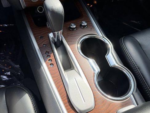 Used 2017 Nissan Pathfinder Platinum w/ Midnight Edition Package image 14