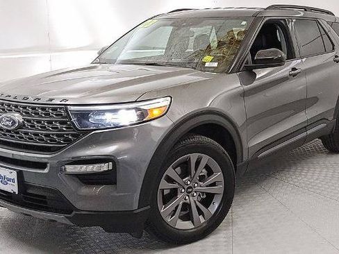 Certified 2023 Ford Explorer XLT w/ Equipment Group 202A AWD/4WD image 6