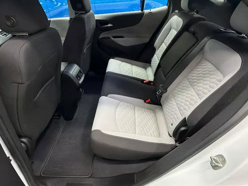 Used 2019 Chevrolet Equinox LS image 22
