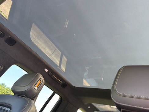 Used 2024 Rivian R1S Adventure Quad AWD/4WD image 31