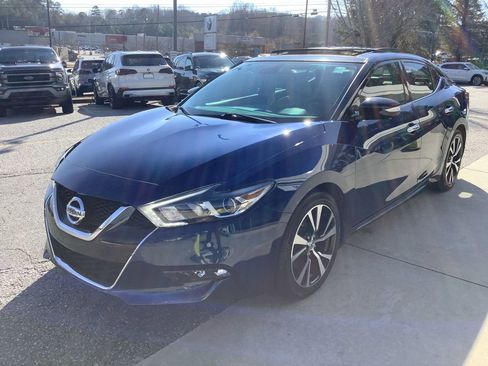 Used 2018 Nissan Maxima Platinum image 4