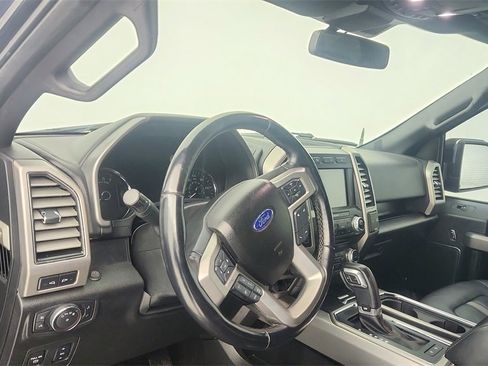 Used 2018 Ford F150 Platinum w/ Equipment Group 701A Luxury image 14