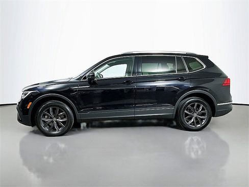Used 2024 Volkswagen Tiguan SE image 4