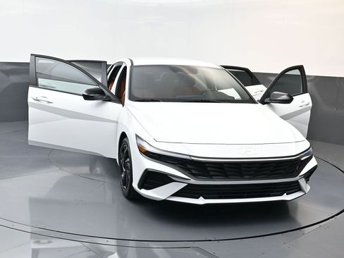 New 2026 Hyundai Elantra Sport FWD image 35