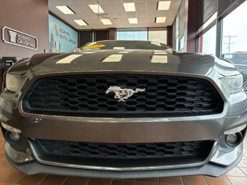 Used 2016 Ford Mustang Premium RWD image 4