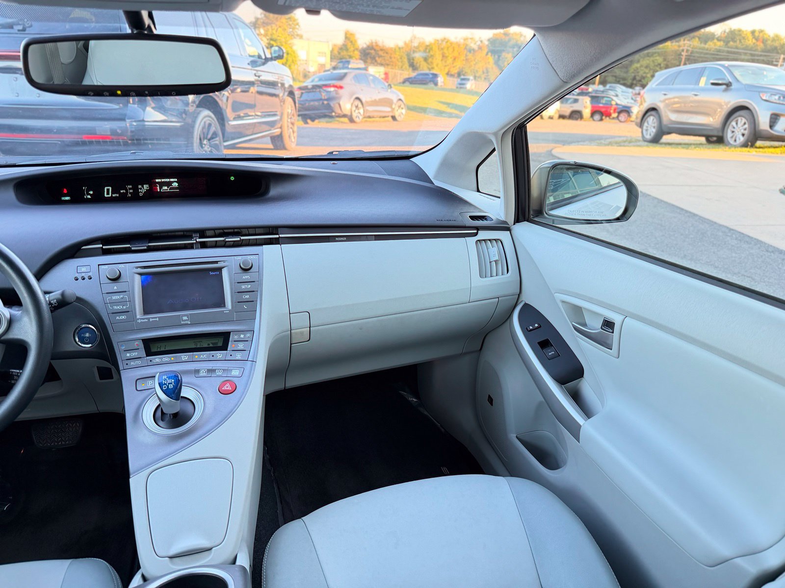 Used 2013 Toyota Prius Four FWD image 26