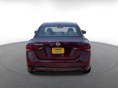 Used 2025 Nissan Sentra SV FWD image 10