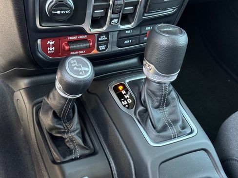 New 2026 Jeep Gladiator Rubicon w/ Steel Power Dome Hood Package image 18