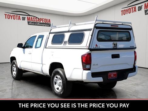 Used 2018 Toyota Tacoma SR w/ SR Convenience Package AWD/4WD image 4