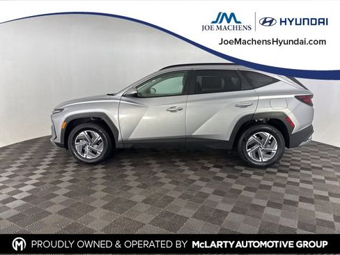 Certified 2025 Hyundai Tucson Blue image 2