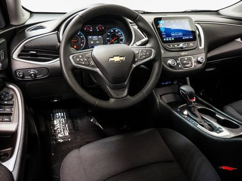 Used 2023 Chevrolet Malibu RS image 12