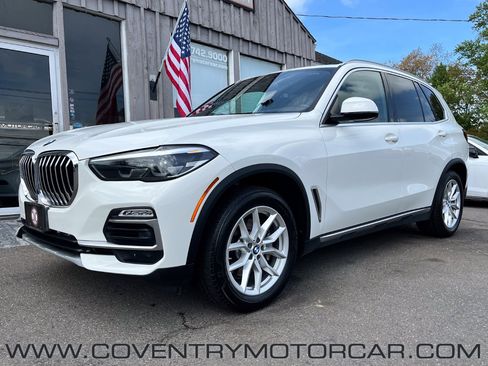 Used 2021 BMW X5 xDrive40i w/ Premium Package image 2