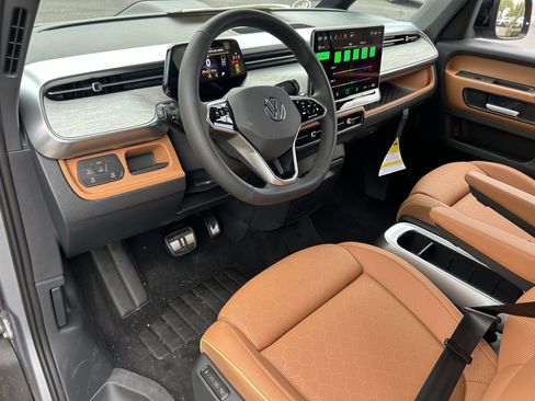 New 2025 Volkswagen ID. Buzz Pro S Plus image 15