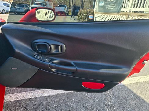 Used 2003 Chevrolet Corvette Z06 w/ Memory Package, 3 Drivers image 16