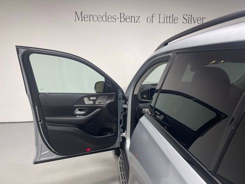 Certified 2023 Mercedes-Benz GLS 580 4MATIC image 17