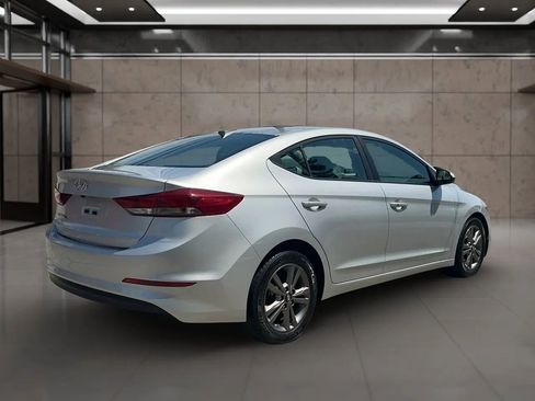 Used 2017 Hyundai Elantra SE w/ SE A/T Tech Package 03 FWD image 6