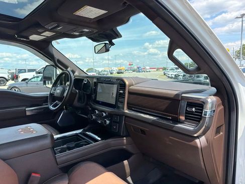 Used 2023 Ford F450 King Ranch w/ FX4 Off-Road Package AWD/4WD image 23