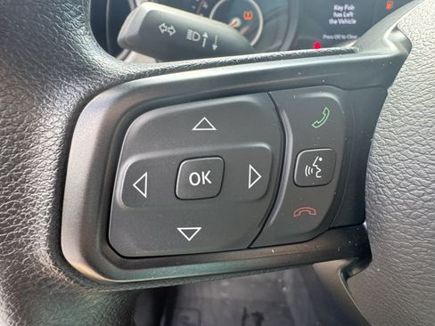 Used 2025 Jeep Wrangler Unlimited Sport AWD/4WD image 17