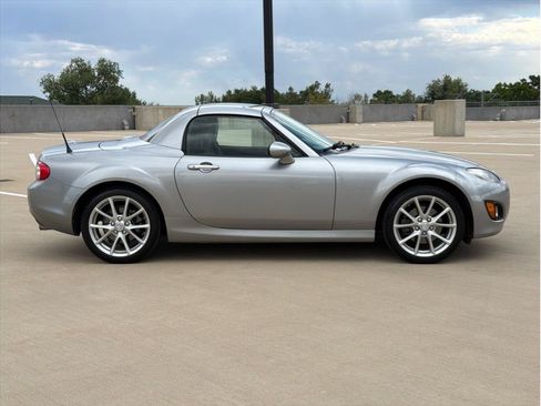 Used 2012 MAZDA MX-5 Miata Grand Touring w/ Premium Pkg RWD image 9