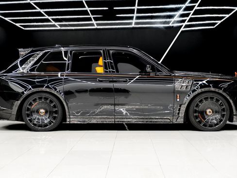 Used 2025 Rolls-Royce Cullinan AWD/4WD image 8