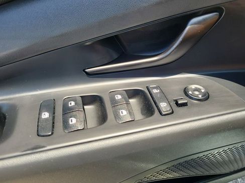 New 2026 Hyundai Elantra Sport FWD image 17