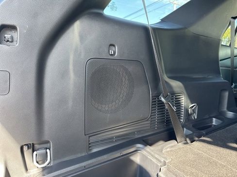 Used 2025 Ford Explorer ST-Line w/ ST-Line Street Pack image 10