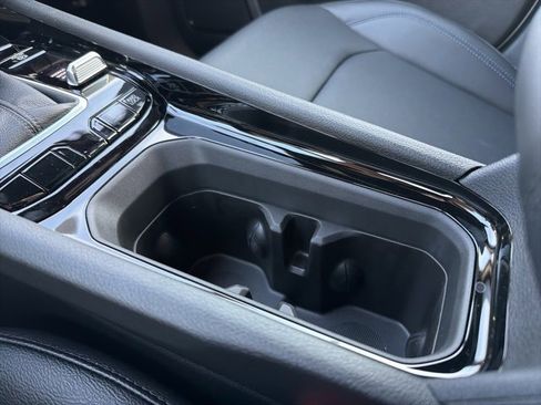 New 2026 Jeep Compass Limited image 16