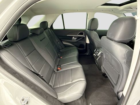 Certified 2025 Mercedes-Benz GLE 350 4MATIC image 21