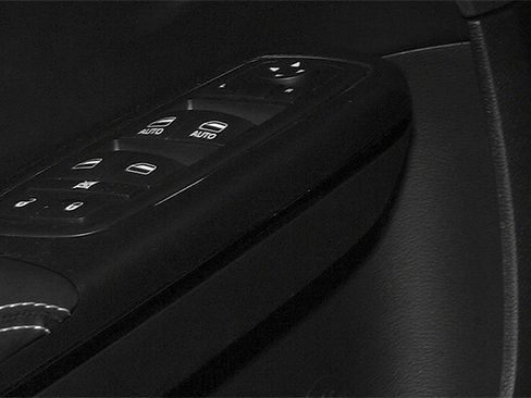 Used 2014 Chrysler 300 S image 21