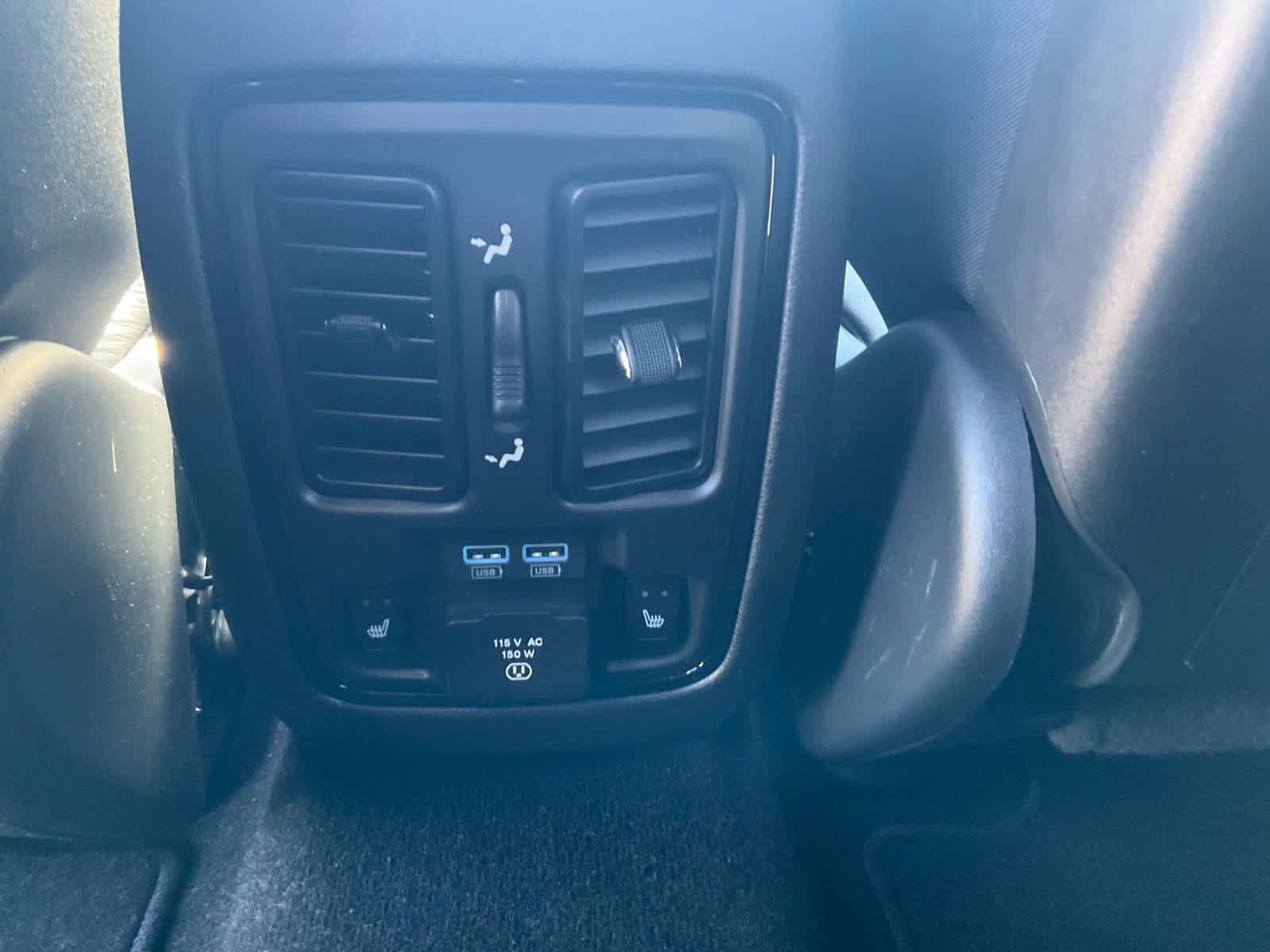 Used 2021 Dodge Durango R/T w/ Technology Group AWD/4WD image 19