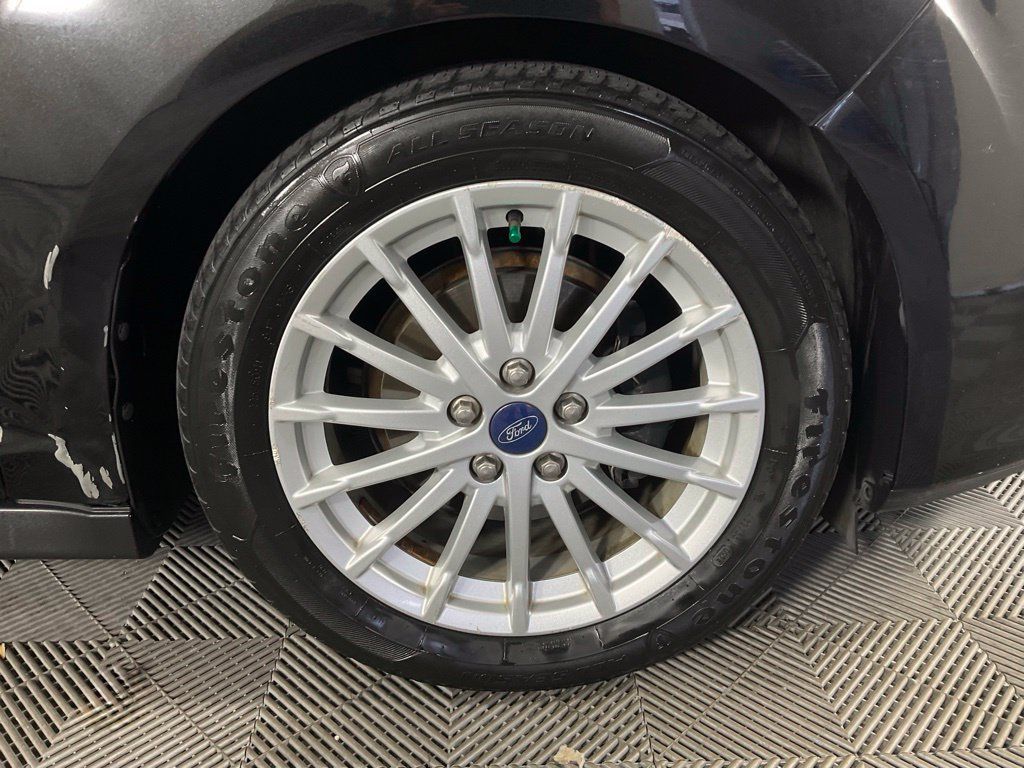 Used 2014 Ford C-MAX SEL w/ Equipment Group 302A FWD image 10