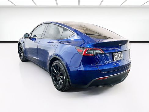 Used 2022 Tesla Model Y Long Range AWD/4WD image 6