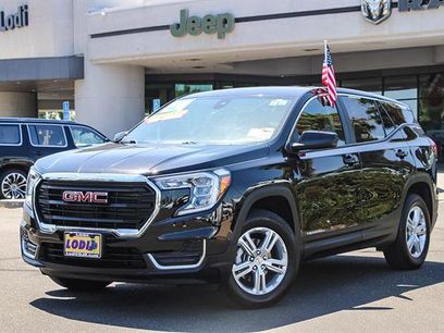 Used 2024 GMC Terrain SLE