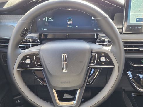 New 2026 Lincoln Corsair Premiere image 21