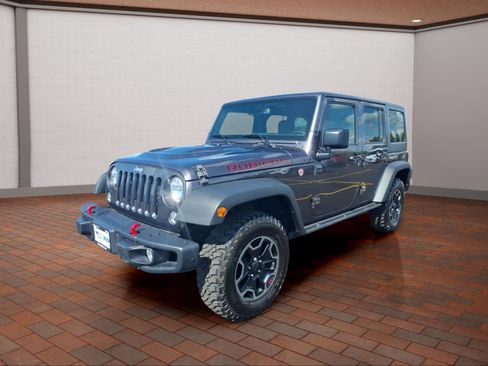 Used 2016 Jeep Wrangler Unlimited Rubicon AWD/4WD image 4