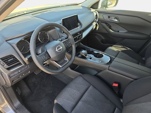 New 2026 Nissan Rogue SV w/ Cold Weather Package FWD image 16