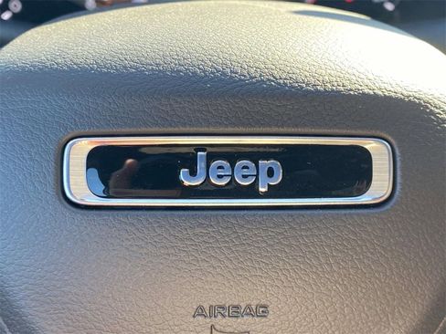 New 2026 Jeep Compass Latitude image 28